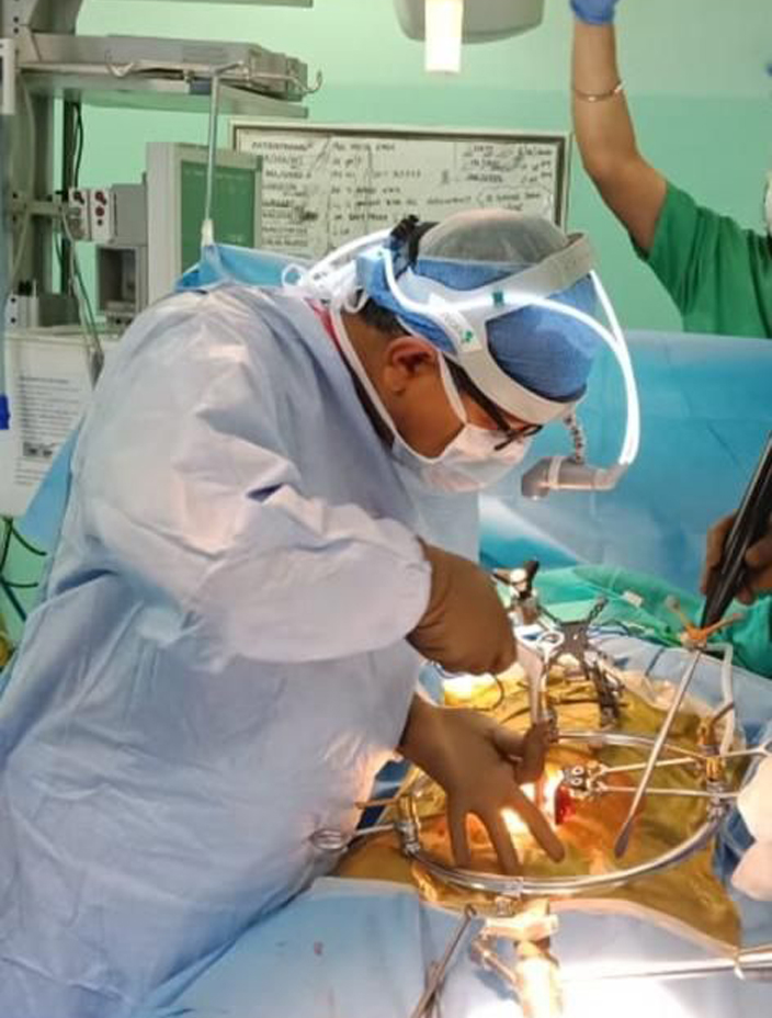 Best Endoscopic lumbar surgery Hospital in delhi, India - New Delhi Spine